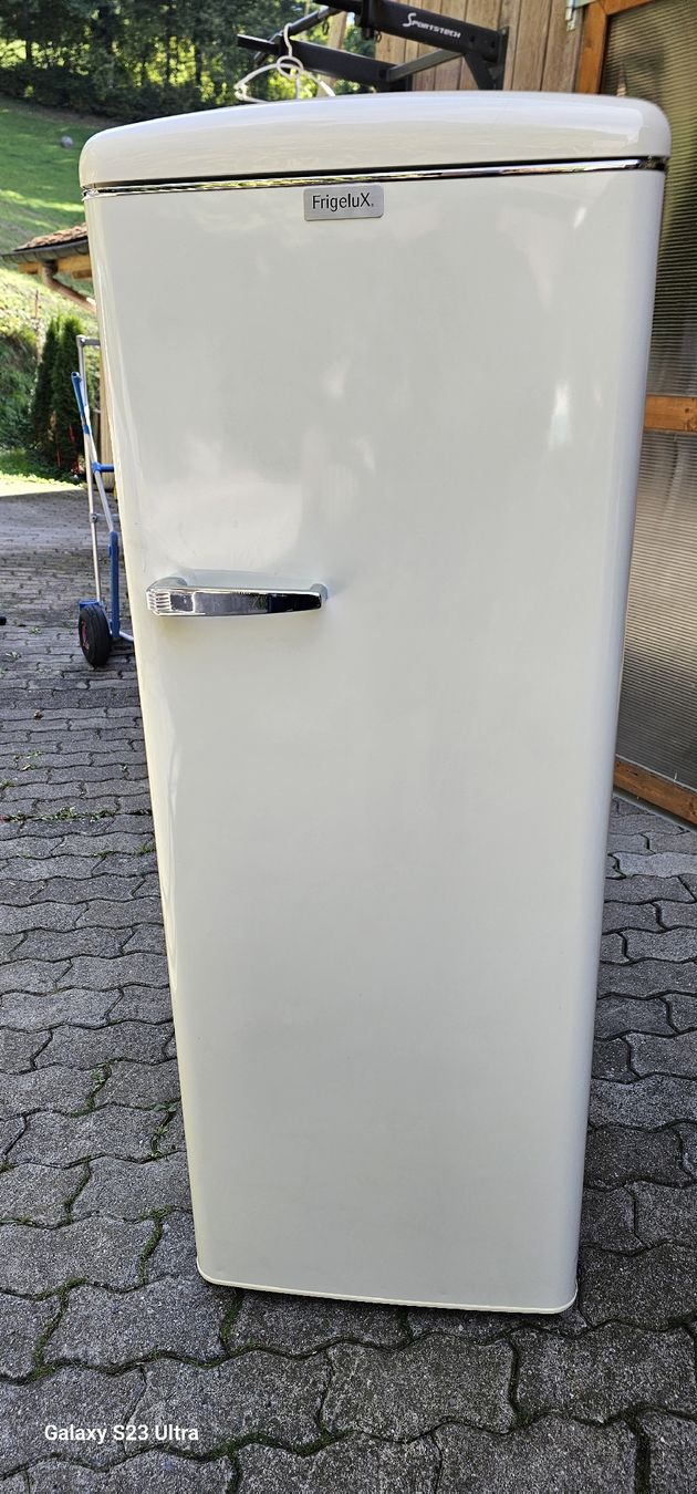 Réfrigérateurs: zu verkaufen – D'occasion à Gondiswil par KawasakiVN1700