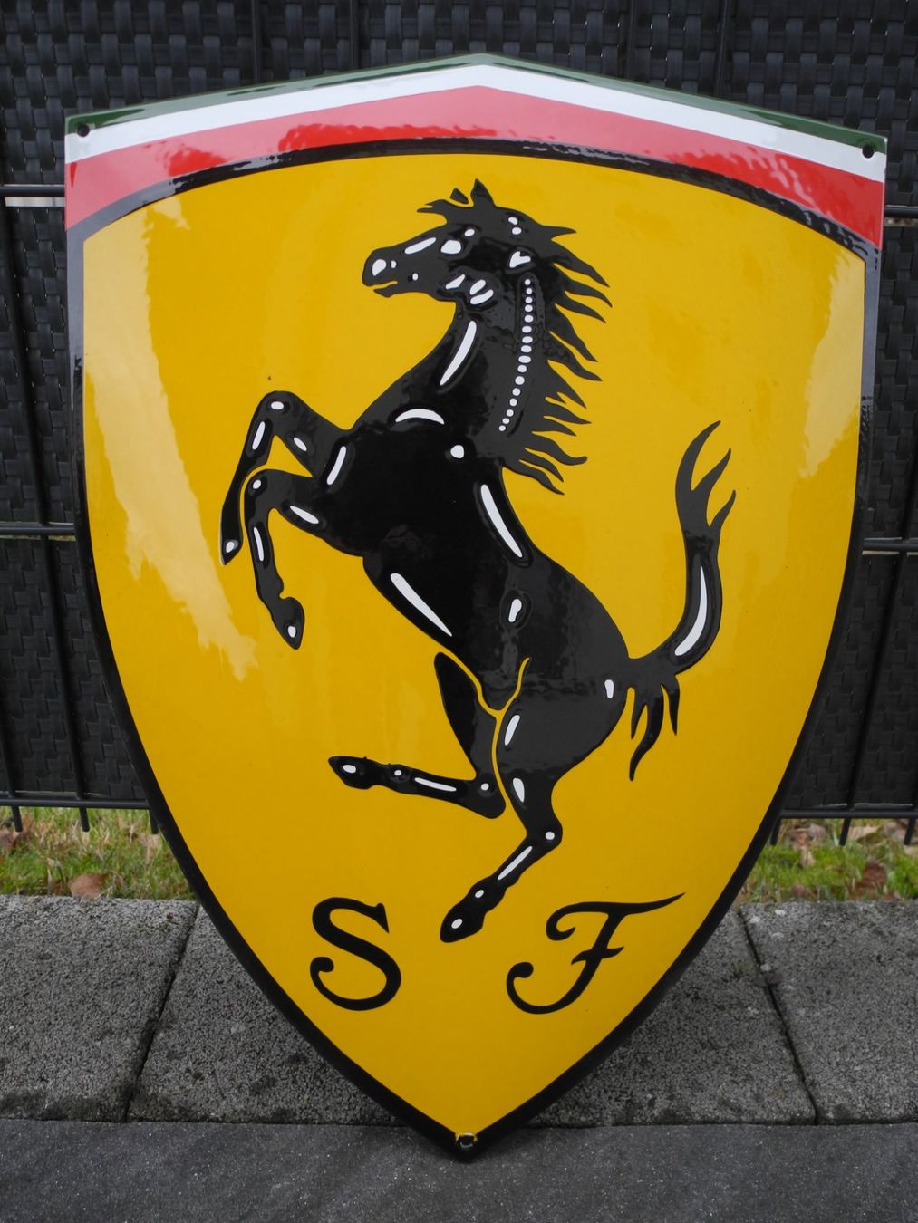 Ferrari Insegne: GROSSES XL FERRARI EMAILSCHILD – Nuovo (secondo la descrizione) da Reinach AG venduto da Huckleberrysix 6