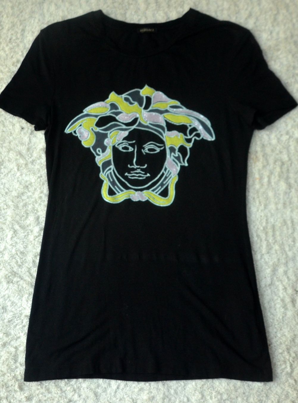Versace T-shirt: Versace T-Shirt  M – Usato da Collonges venduto da Auganien 1