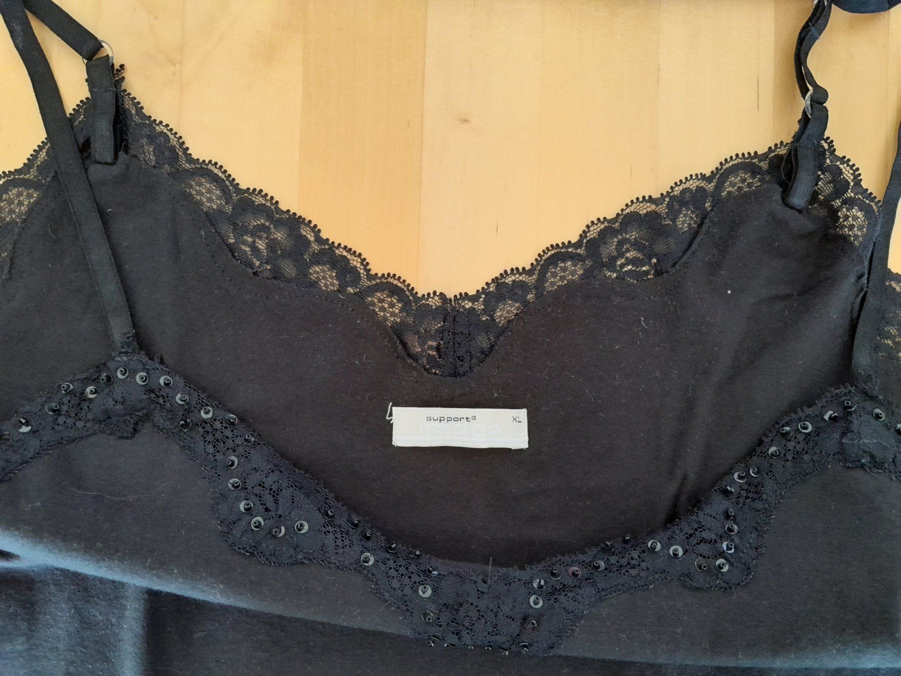 Top: Liquette neuve XL bien noir – Nuovo (secondo la descrizione) da Charmey (Gruyère) venduto da Laulau.sansan 1