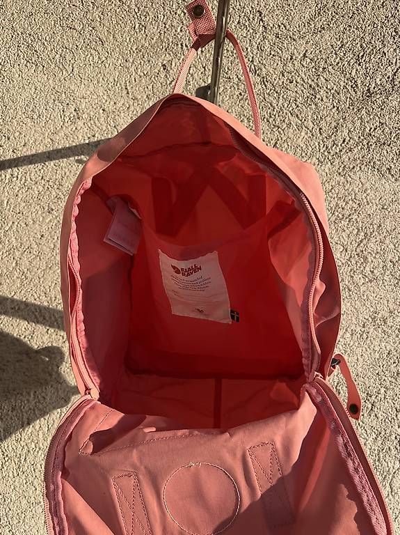 Zaini: Fjällräven Kånken Rucksack – Usato da Thun venduto da noe_5tzm 3