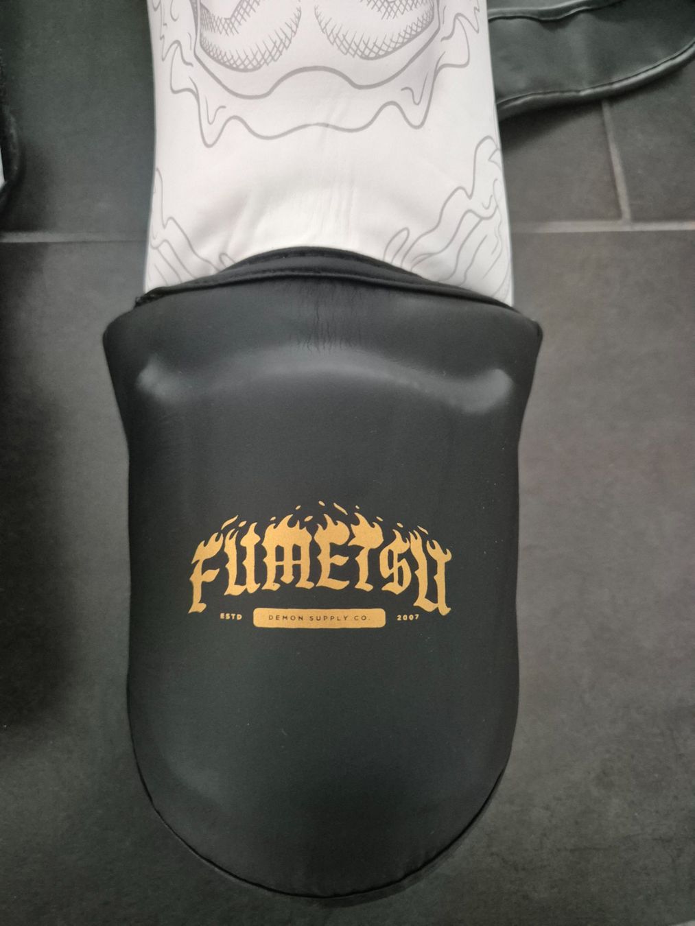 Anzüge: FIMETSU Demon Kickbox  Scheibenschöner – Gebraucht aus Domat Ems von tchnesa 2