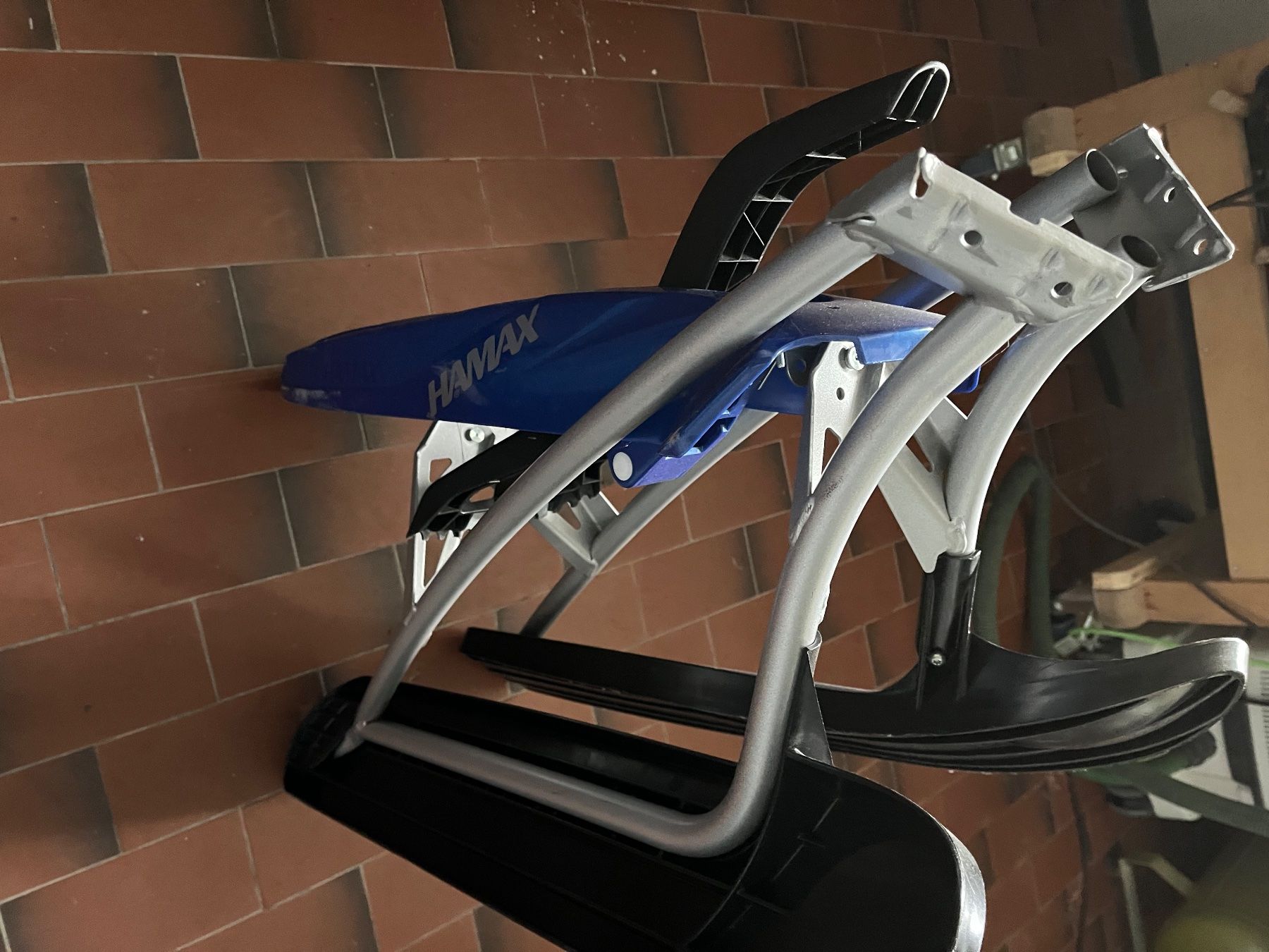 Hamax Schlitteln: Skibob, Bob, Schlitten – Gebraucht aus Haslen AI von  3