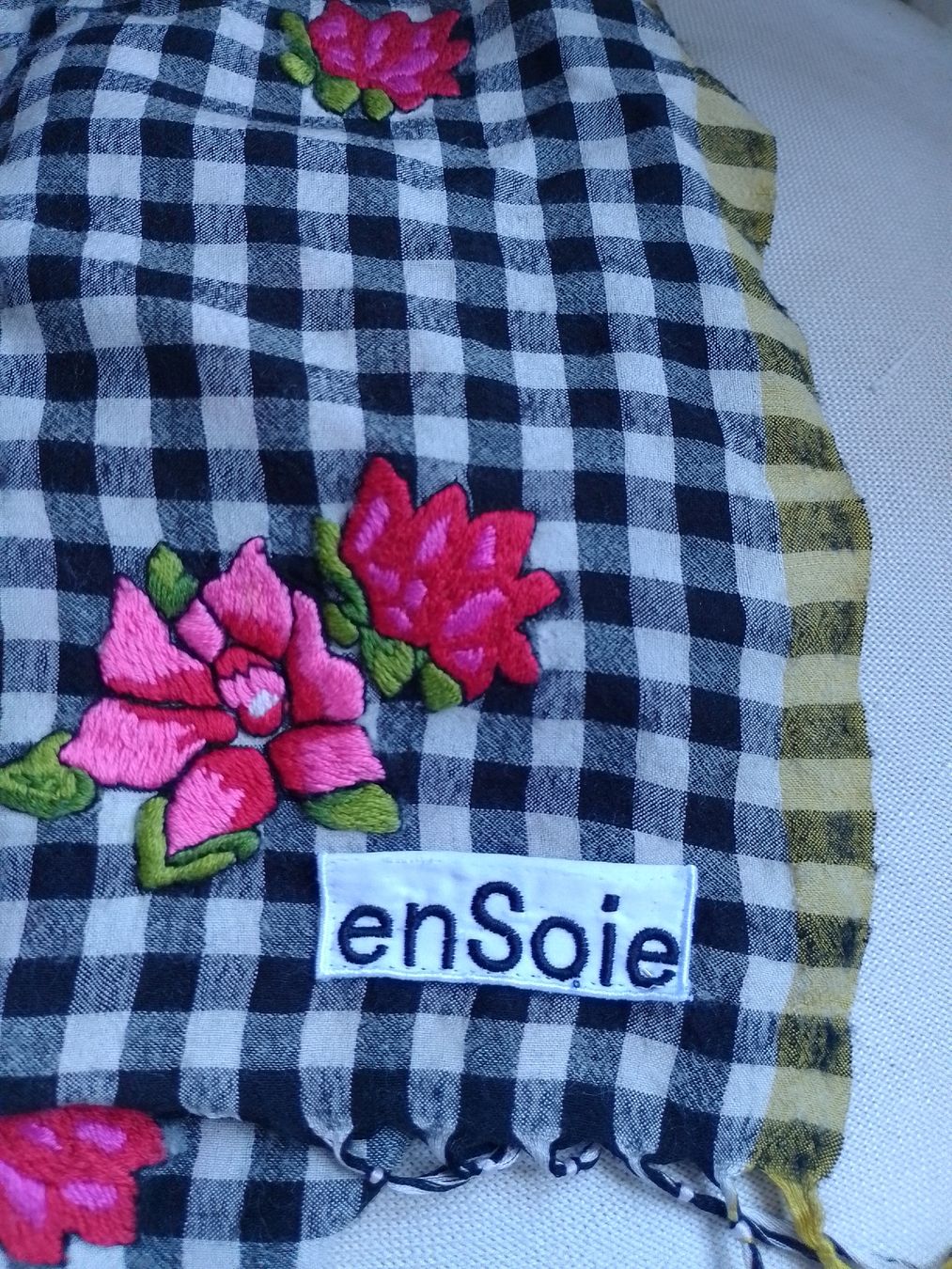 Ensoie Foulard & Sciarpe: schal ensoie – Usato da Russikon venduto da idafrieda 1