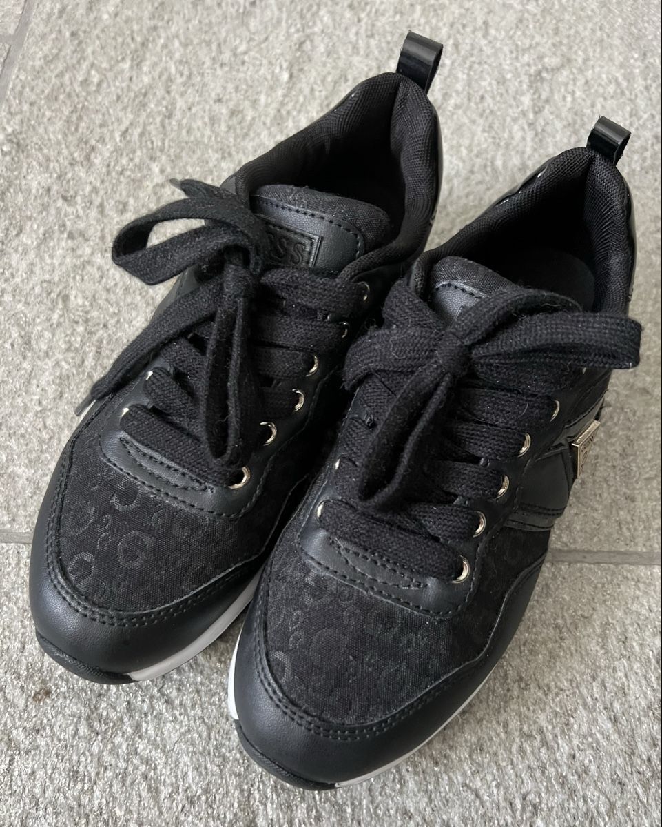 Guess Damenschuhe: Guess Sneaker Gr. 36 – Gebraucht aus chur von Ika11