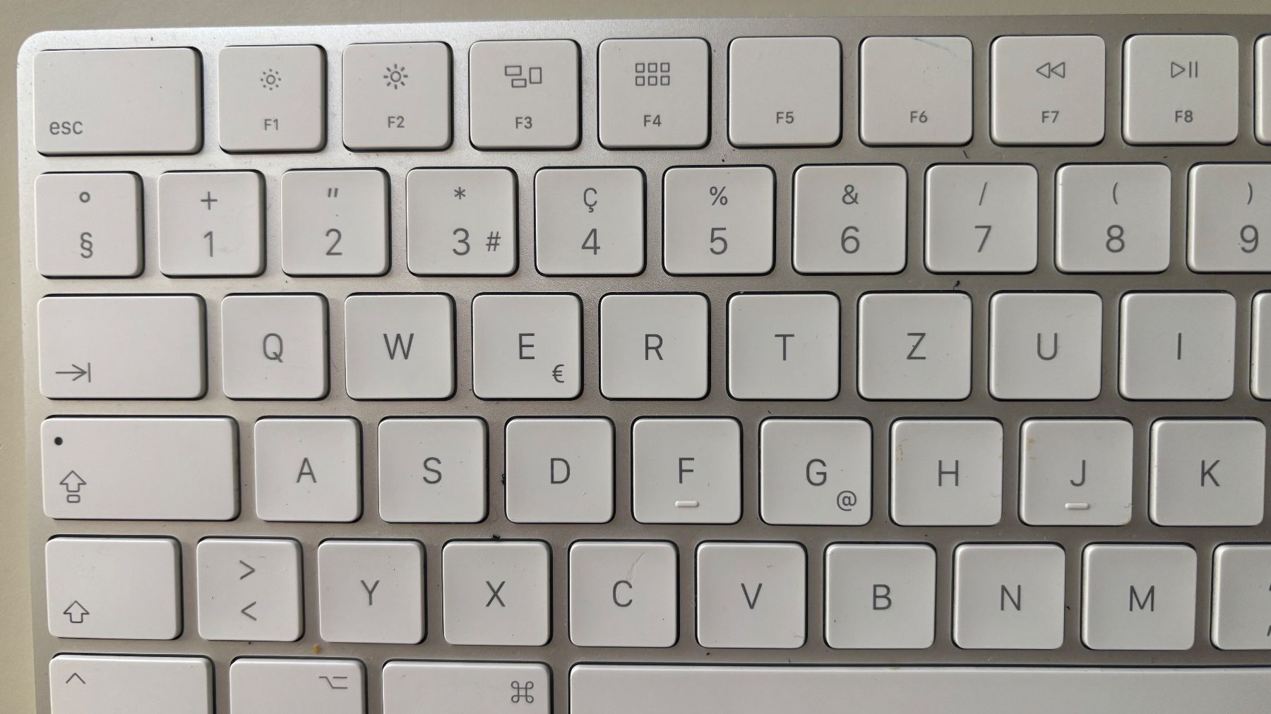 Apple Claviers: Apple Magic Keyboard mit Nummernblock – D'occasion à Wald ZH par ukulele77 1