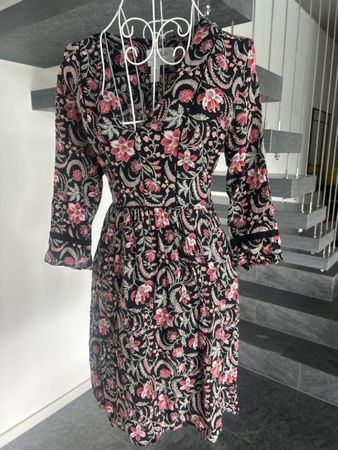 Robe bash rose à motif floraux t 1