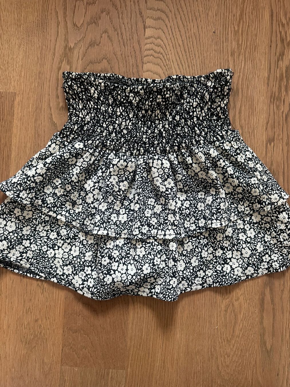 Zara Vestiti & Gonne: Mini skirts – Usato da Binningen venduto da mar_nz5s 1