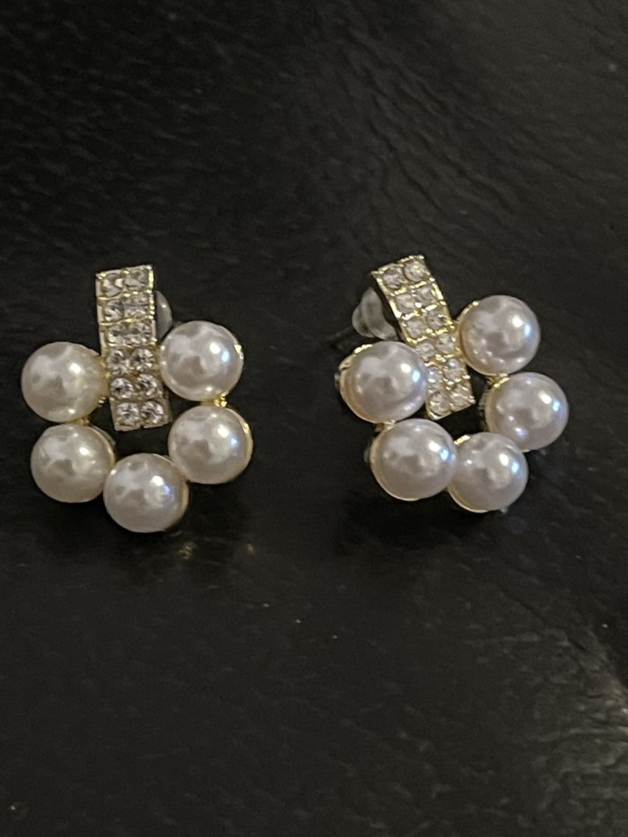 Orecchini pendenti & Orecchini a lobo: Boucles d'oreilles perles et brillants chics neuves – Nuovo (secondo la descrizione) da Kloten venduto da Vermicelles 5