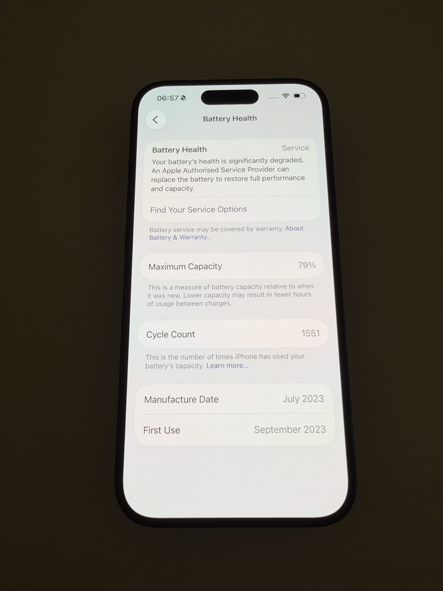 Apple Handys / Smartphones: Apple iPhone 15 Pro 128GB Black – Gebraucht aus Zürich von nik_r9k7 5