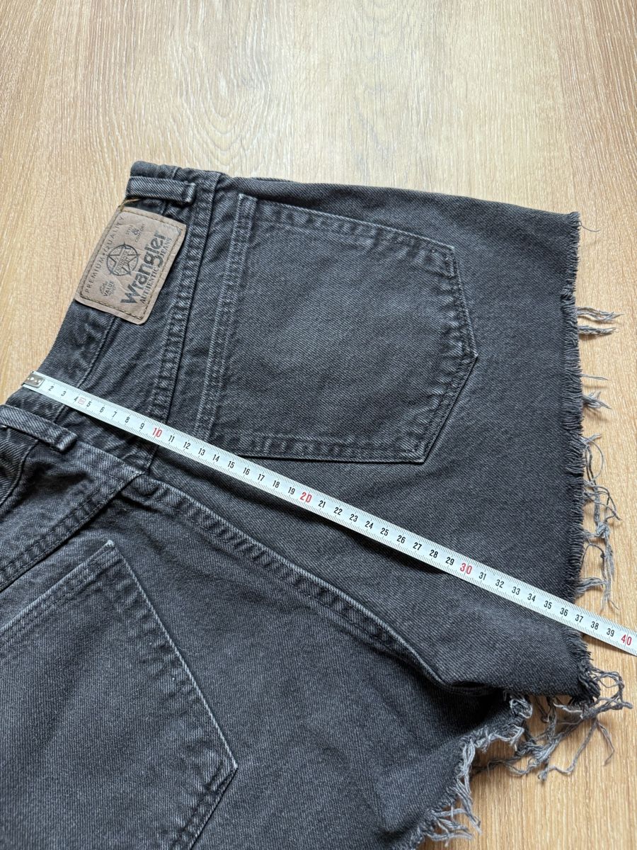 Wrangler Jeans: Short jean noir Wrangler, t.36/S – Usato da Tavannes venduto da Thriftshop 3
