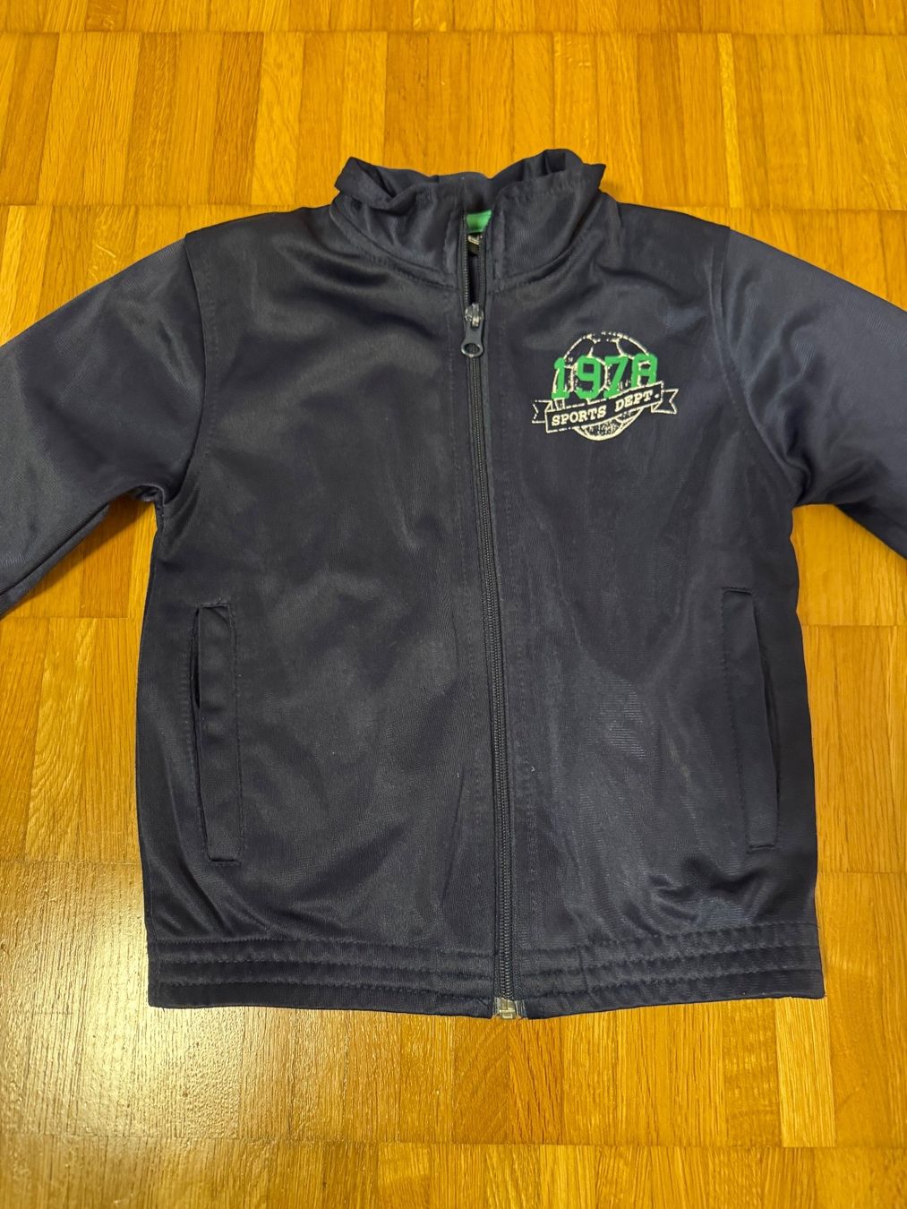 Maglioni & Felpe: Sportliche Übergangsjacke Gr. 98 – Usato da Jona venduto da Good_luck1_ 3