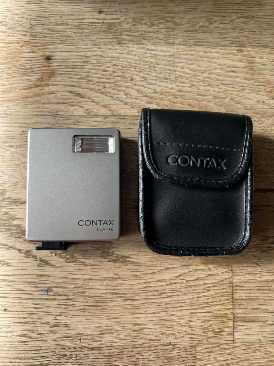 Contax Flashs: Contax TLA 140 Blitz – D'occasion à Zürich par analogeschatzkiste