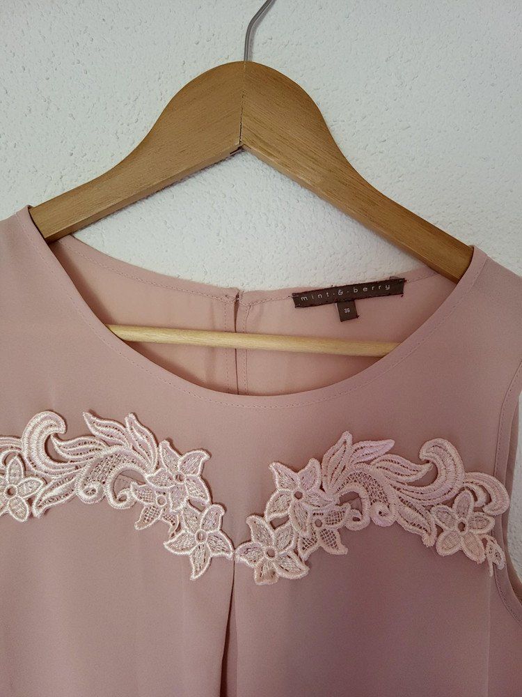 Mint & Berry Top: Edles Top altrosa mit Spitzeapplikation Gr. 36/M – Usato da Au SG venduto da SElena89 1