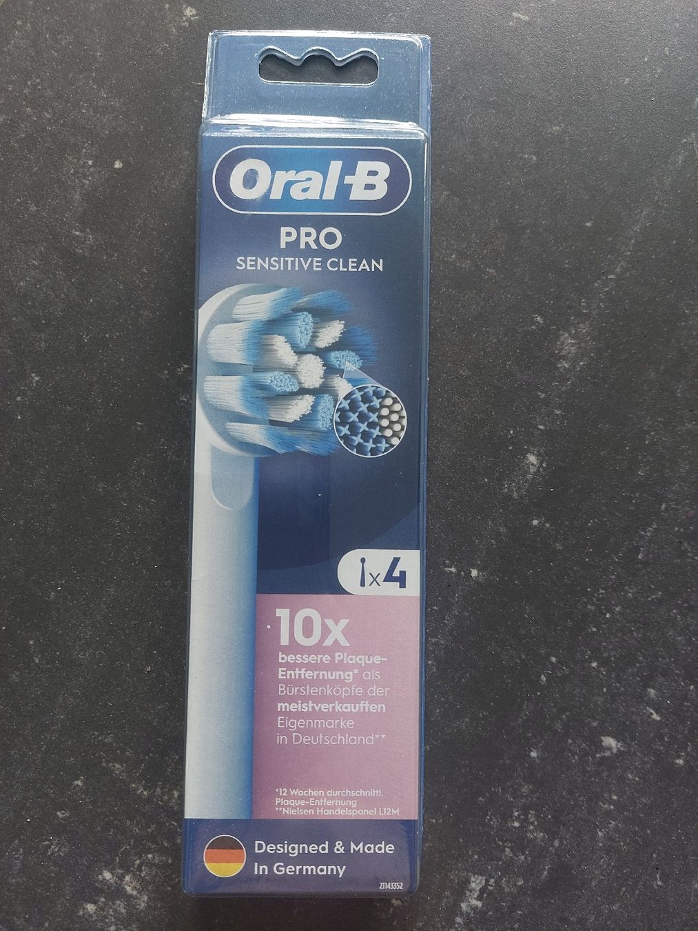 Oral B Zahnpflege: Oral B pro sensitive clean 4x Bürstenaufsätze – Neu und originalverpackt aus Siebnen von LastChanc2
