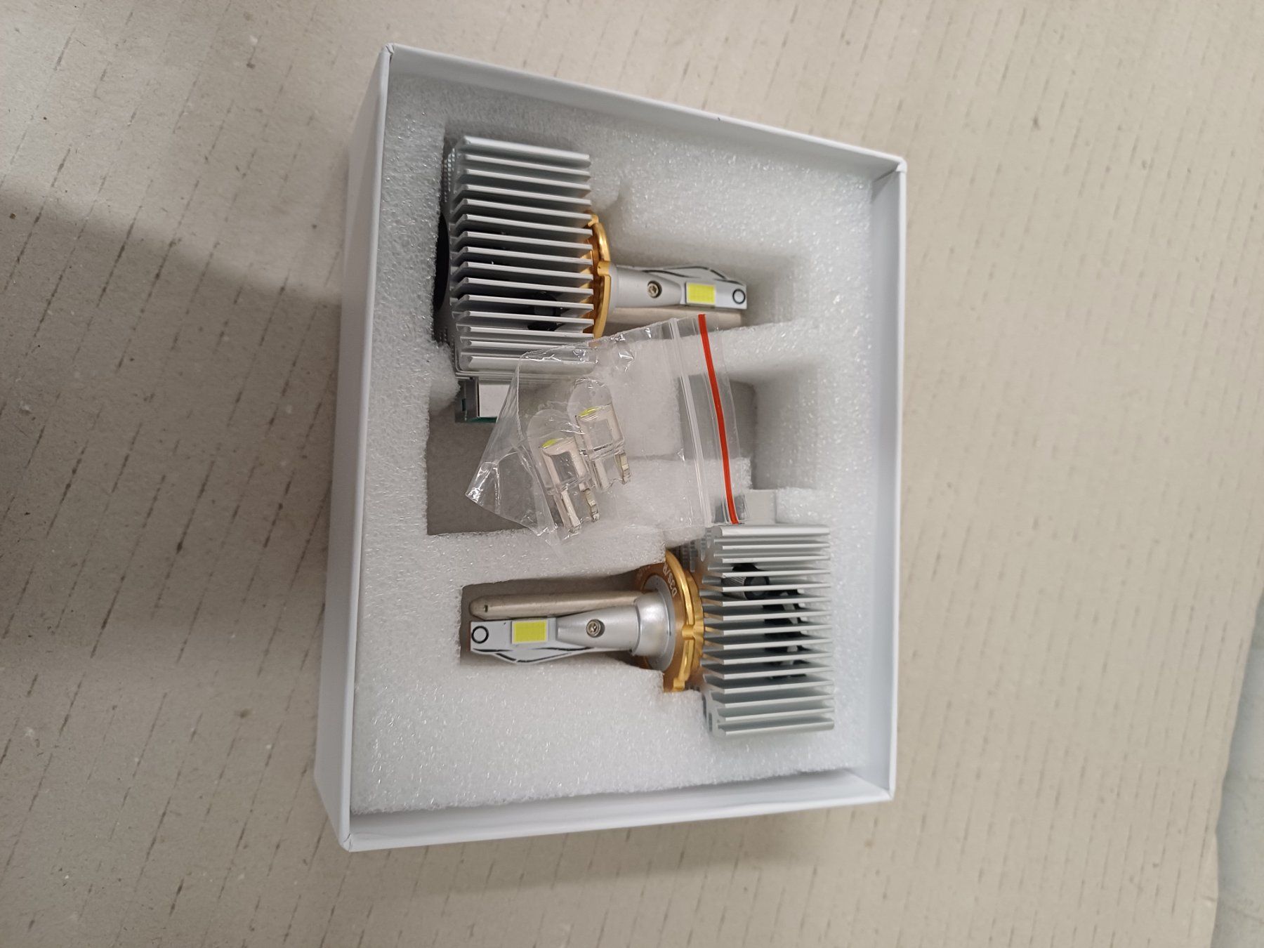 Fari: D3S Led neu – Usato da Oensingen venduto da smi_s5cm 1