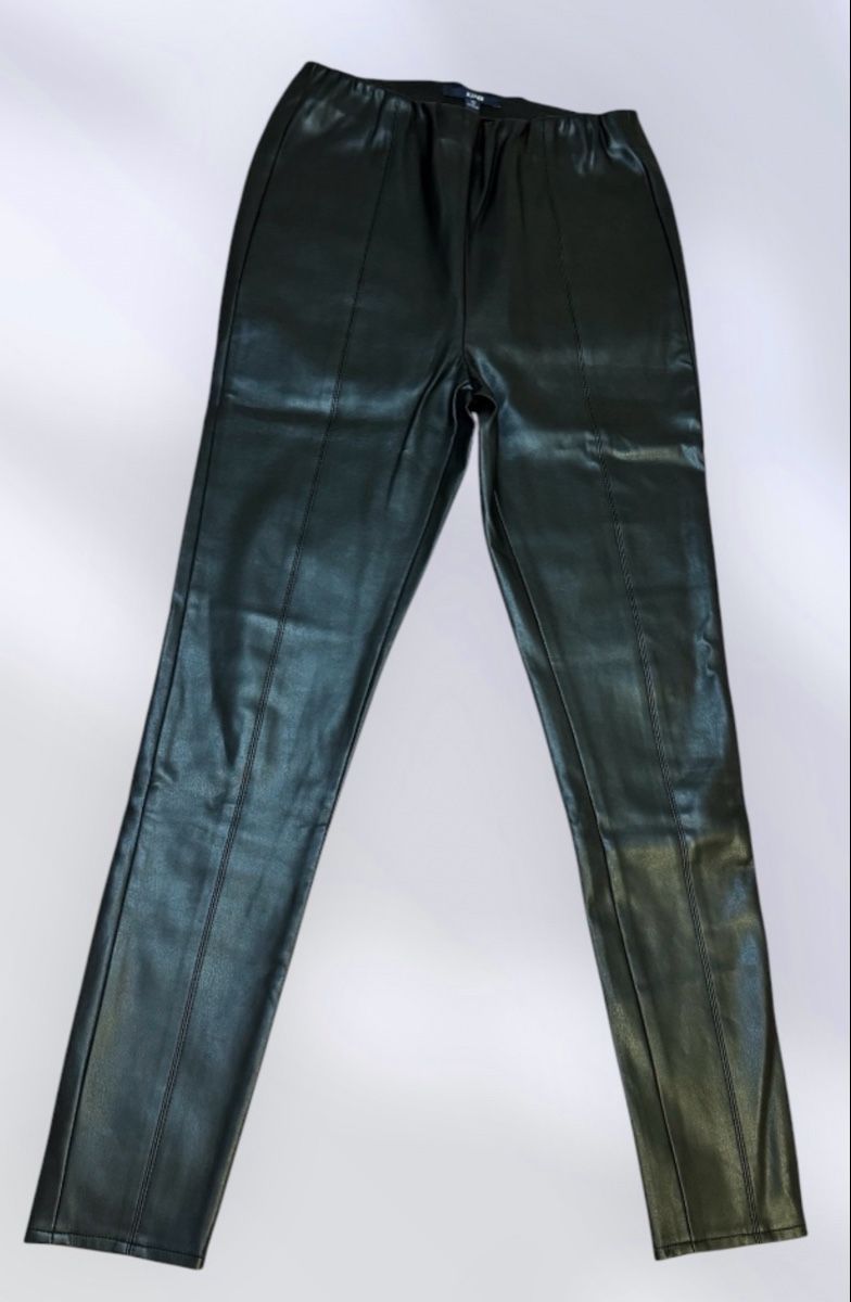 Leggings: Pantalon en similicuir – Nuovo (secondo la descrizione) da Châtel-St-Denis venduto da Montclair_Swiss 3