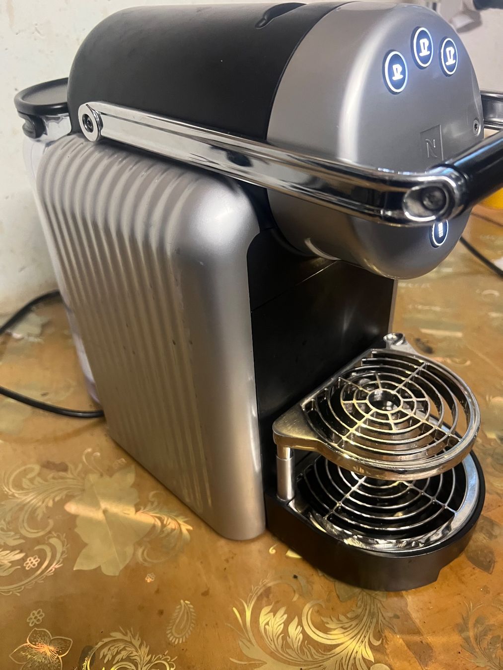 Macchine per caffè & Macchine per espresso: Nespreso Zenius – Usato da Adliswil venduto da Claris02 5