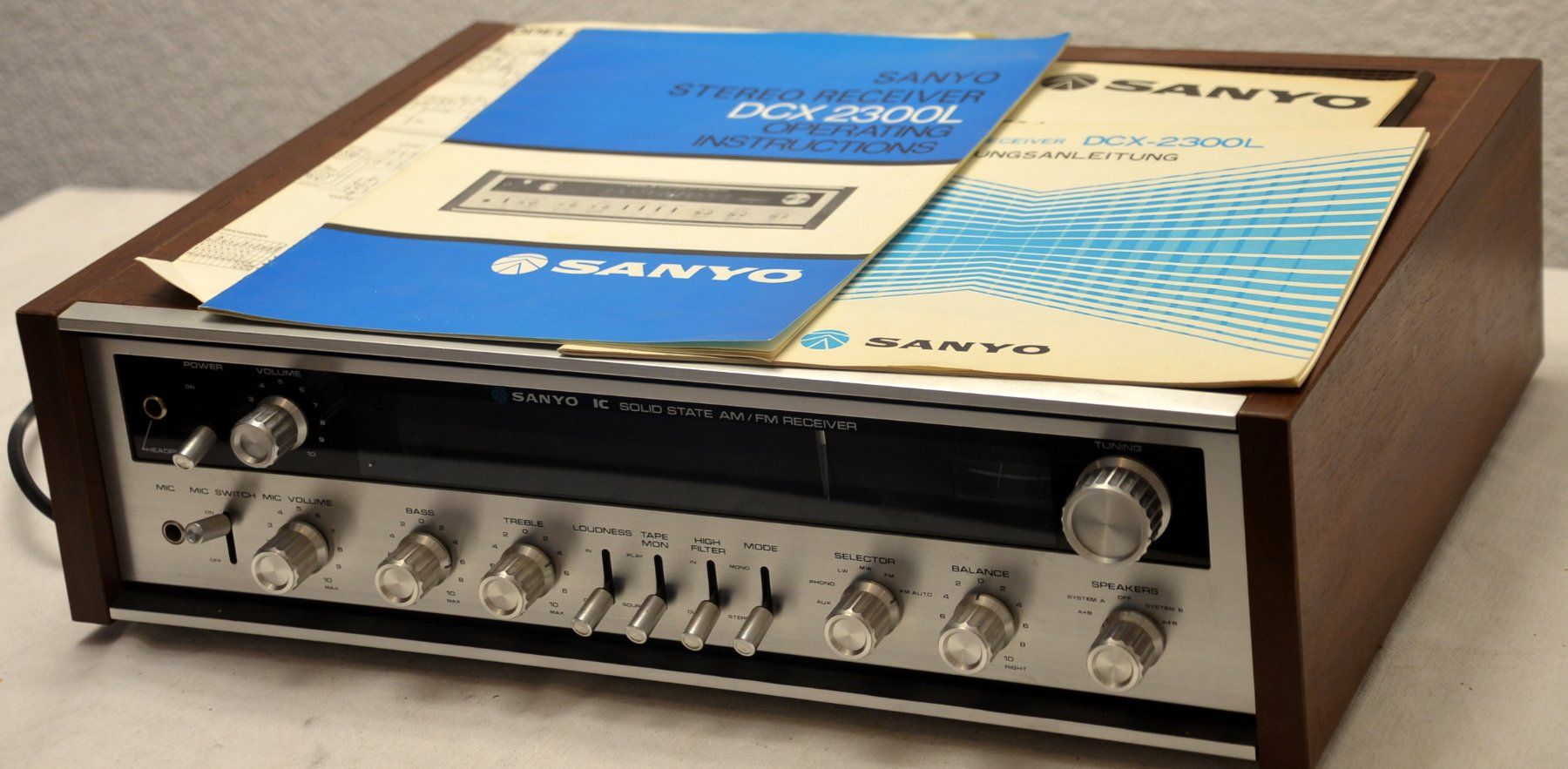 Sanyo Radios: Sanyo DCX-2300L Ampli-Tuner – Gebraucht aus Collonges von arashee 1