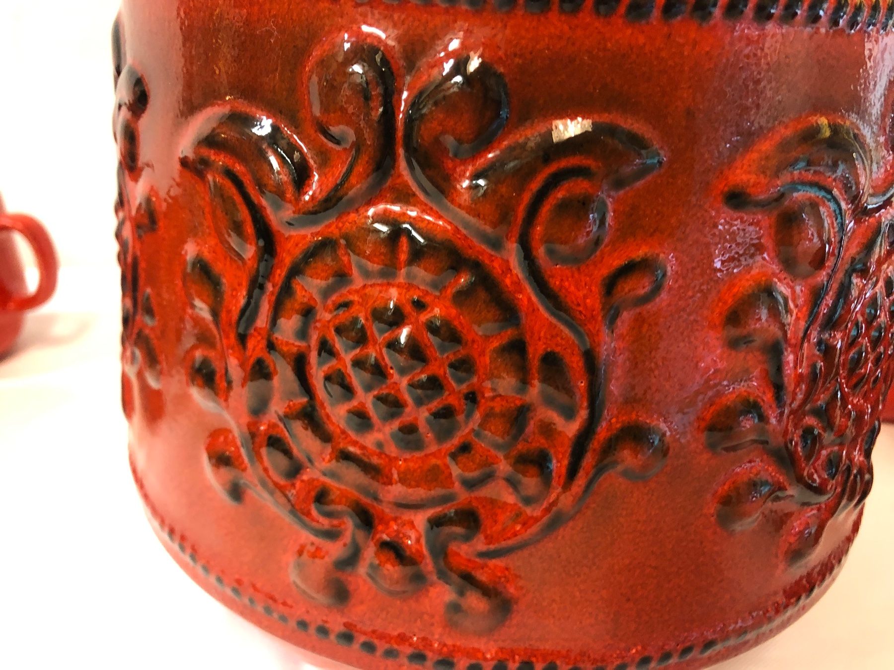 Set di piatti: Bowl-Set; Topf mit 11 Tassen – Usato da Brunnen venduto da Allerwaren 1