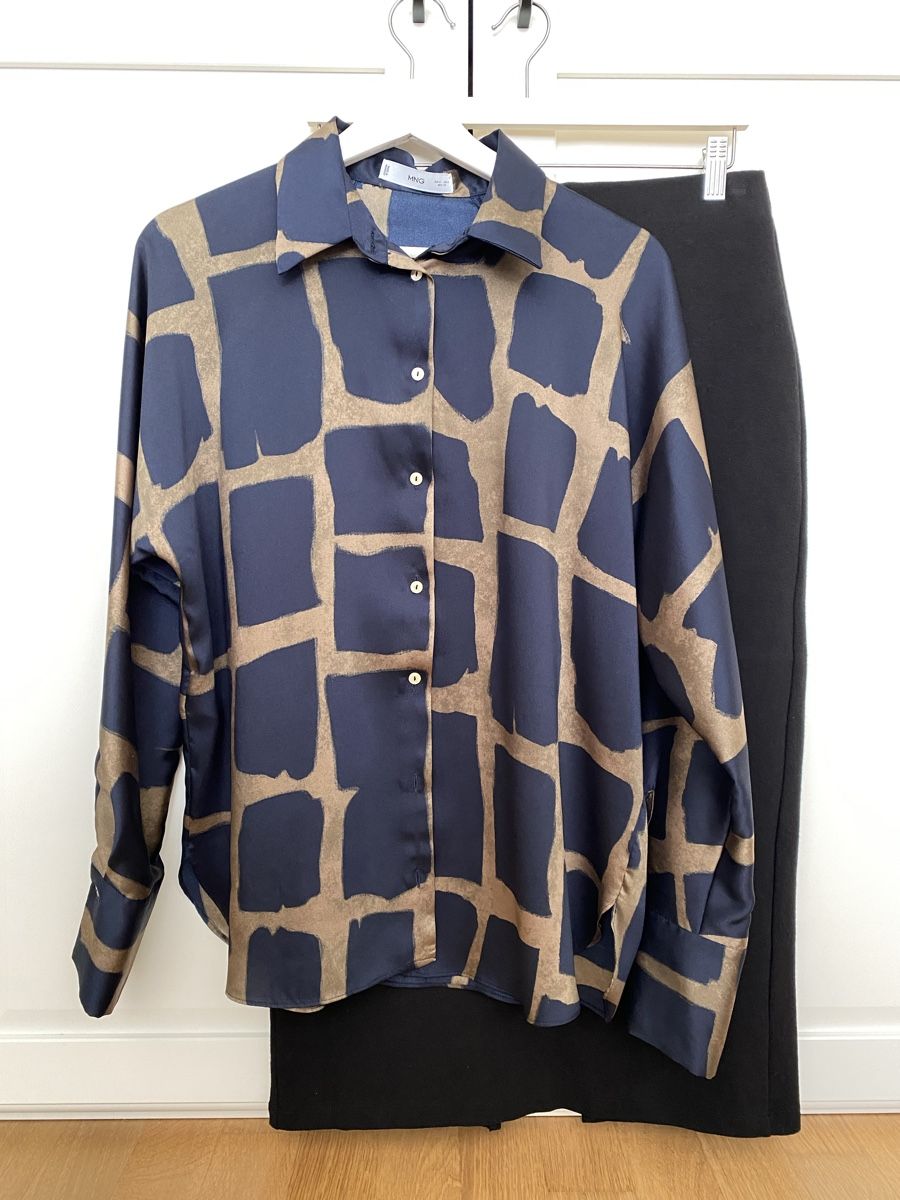 H&M Lotti di vestiti: Kleiderset Bluse + Rock, Gr. S-M – Usato da Ehrendingen venduto da Uxaxa