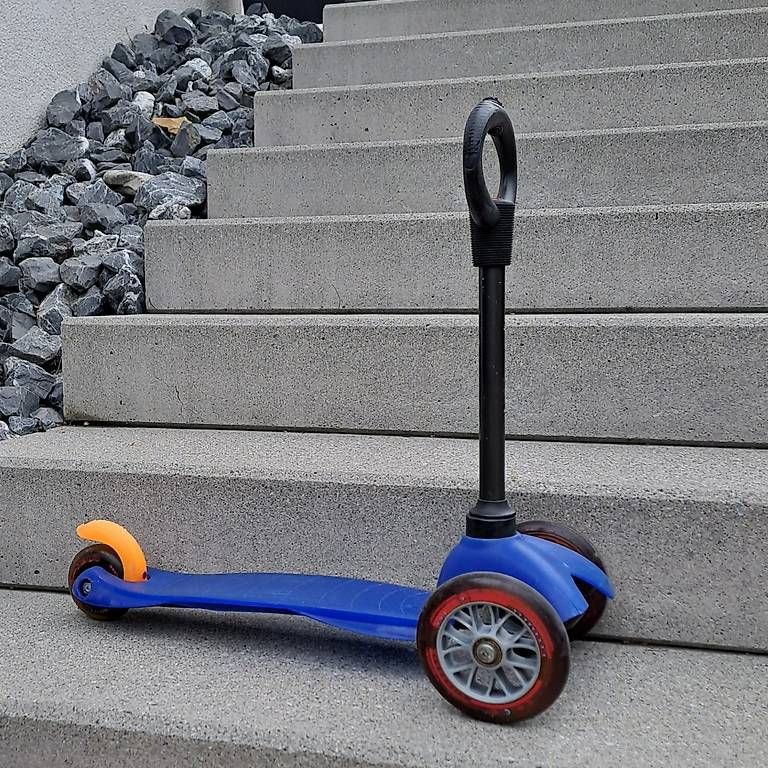 Kickboard: Kinder Kickboard / Trottinett – Usato da Stein AR venduto da foxtown2