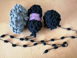 Strickwolle Pompon, flauschig, trendy, 3 Rollen a 50 Gramm