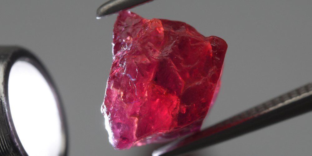 Pietre preziose: 6,63 ct Saphirs bruts rose-violet 2 pcs – Usato da Carouge GE venduto da Crystal_Energy 2