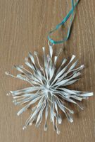 Weihnachtsdeko, Dekoanhänger Schneeflocke weiss