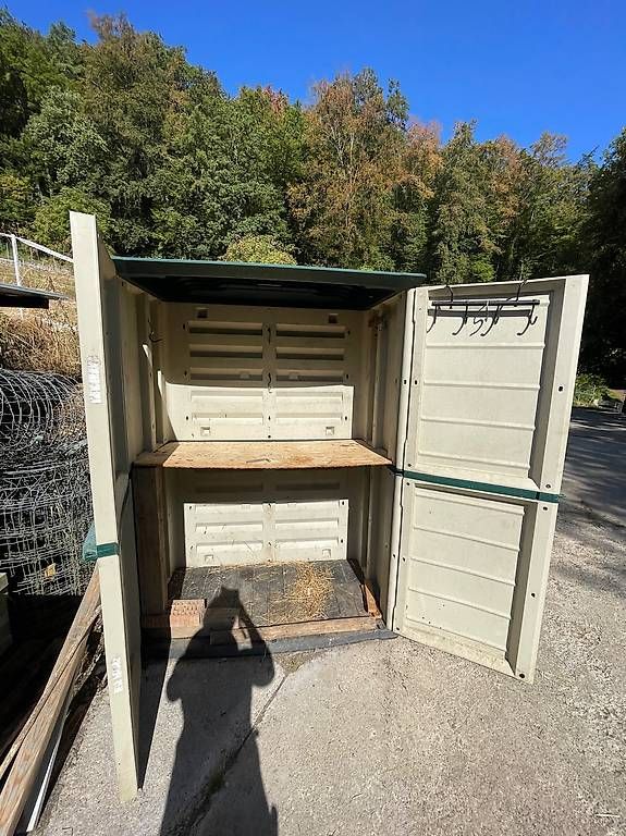 Schränke: 2 Gartenschränke gratis abzugeben – Gebraucht aus Buus von pau_98p8 1