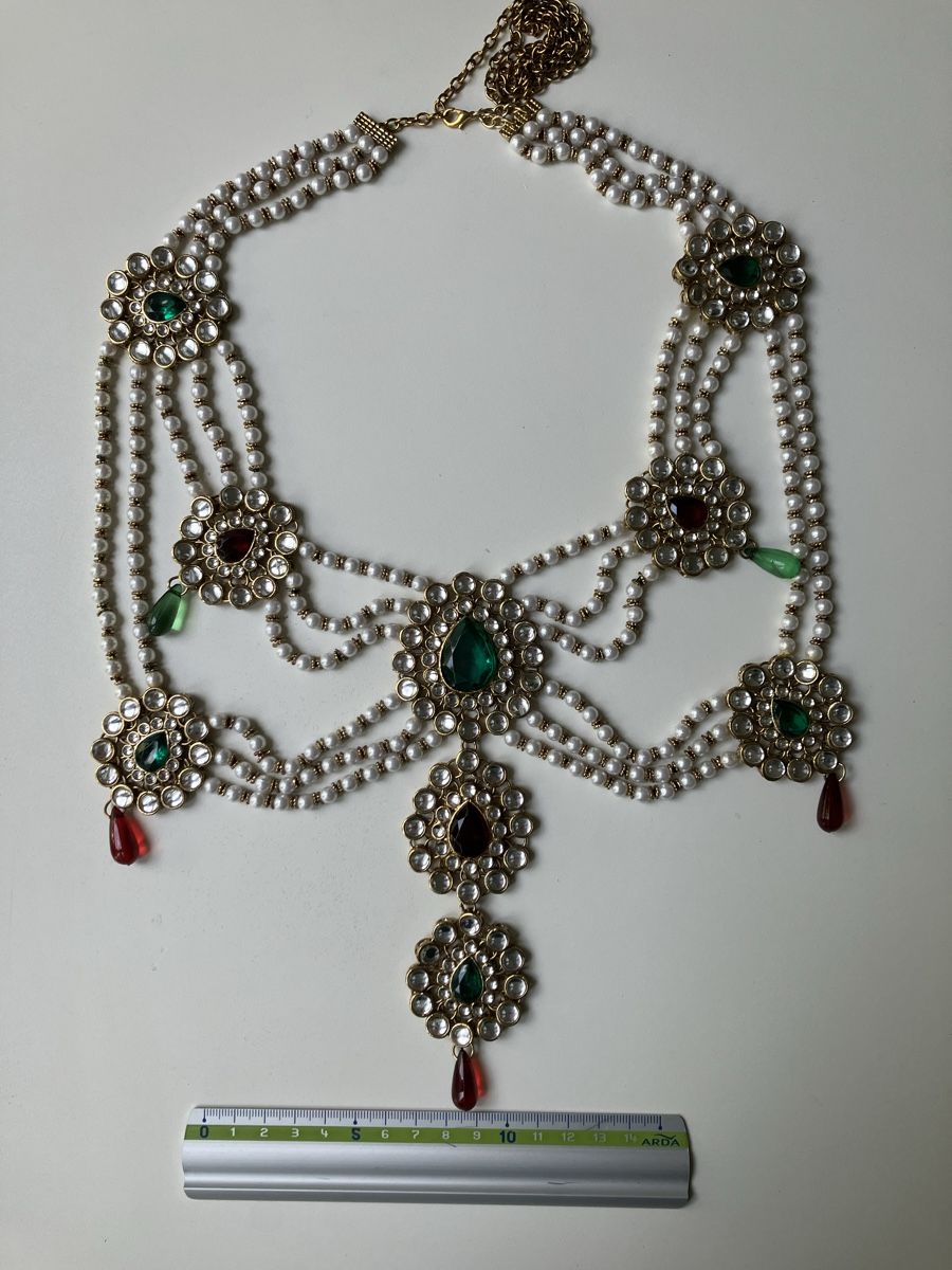Catenine: Collier indù bigiotteria perle e pietre – Nuovo e nell'imballaggio originale da Genestrerio venduto da sil_gvq6