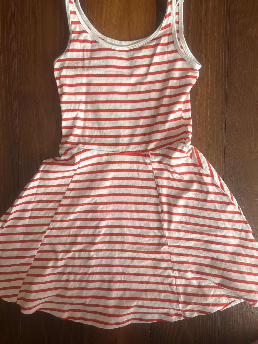 H&M Vestiti & Gonne: H&M Sommerkleid 134/140 – Usato da Maloja venduto da liv_5gzx