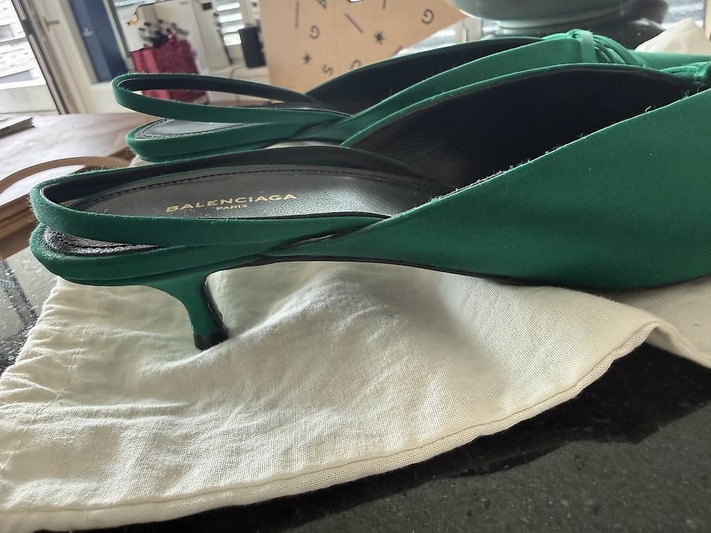 Scarpe da donna: Balenciaga Mules 39 – Usato da Winterthur venduto da Perina 4