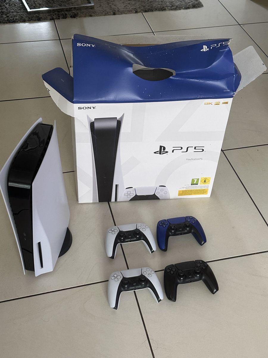 Sony Consoles: PlayStation 5 mit Laufwerk – D'occasion à Derendingen par pra_p5d2
