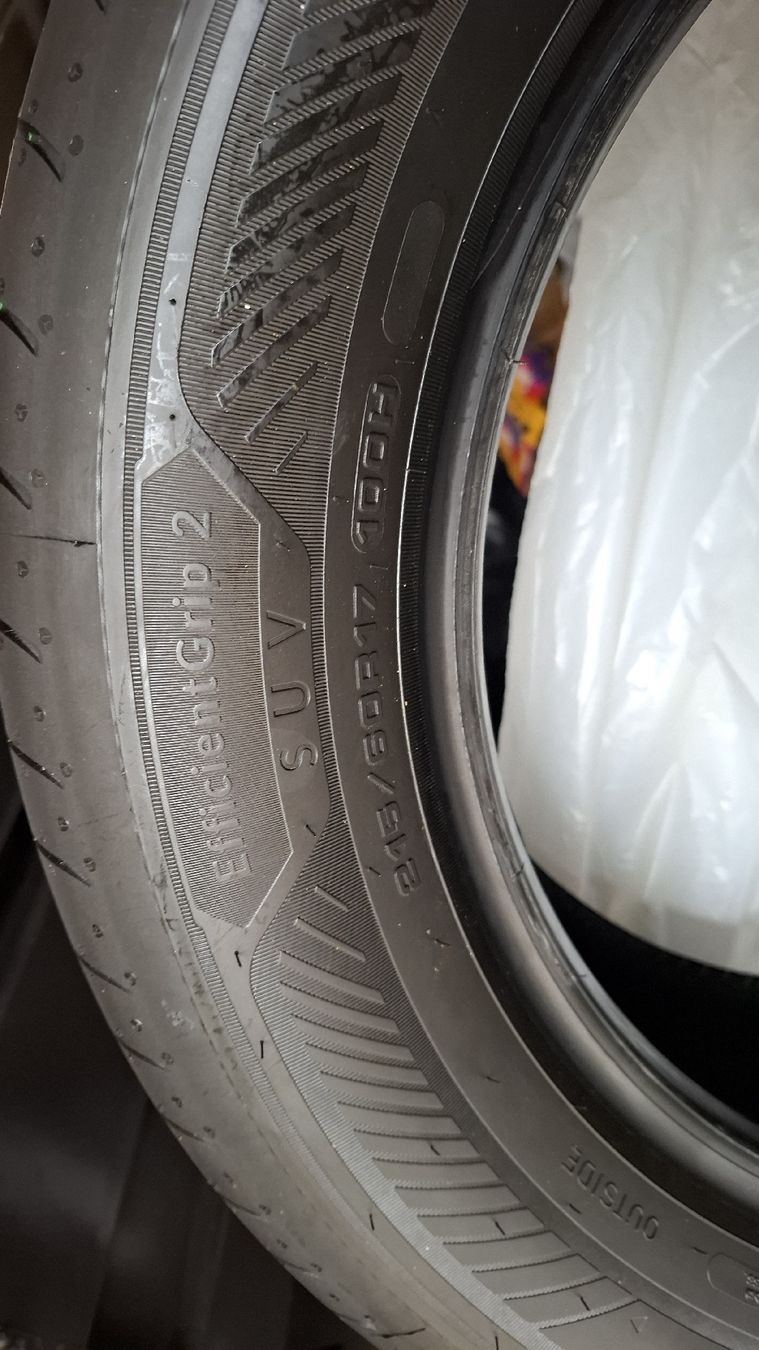 Pneus & Kompletträder: Absolut neuwertig! 39/25! Good Year Sommerreifen 215/60R17 – Neu (gemäss Beschreibung) aus Volketswil von Tinkertown