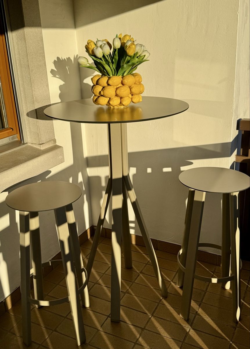 Tische: STACK • OUTDOOR BARTISCH / STEHTISCH • GANDIA BLASCO wie NEU – Gebraucht aus Zürich von Nobs1 7