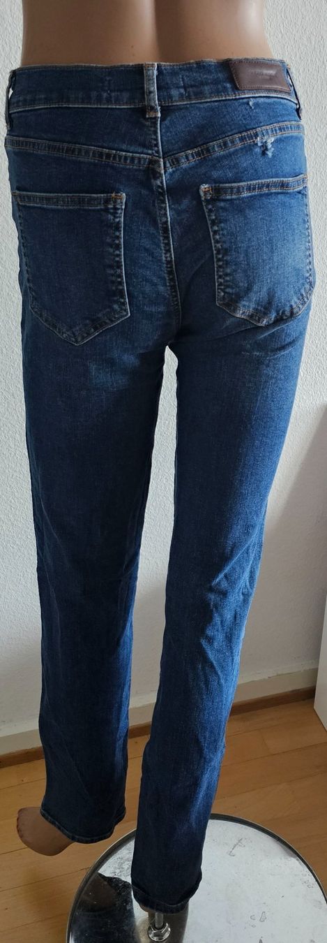 Vero Moda Jeans: Vero Moda Jeans, dunkelblau, Gr. 30/34 – Usato da Basel venduto da Mazzo84 1