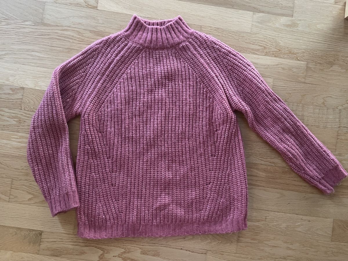 Maglioni & Felpe: Winter Knit Pullover Jumper, CARTOON, Gr. M – Usato da Möhlin venduto da Halylea