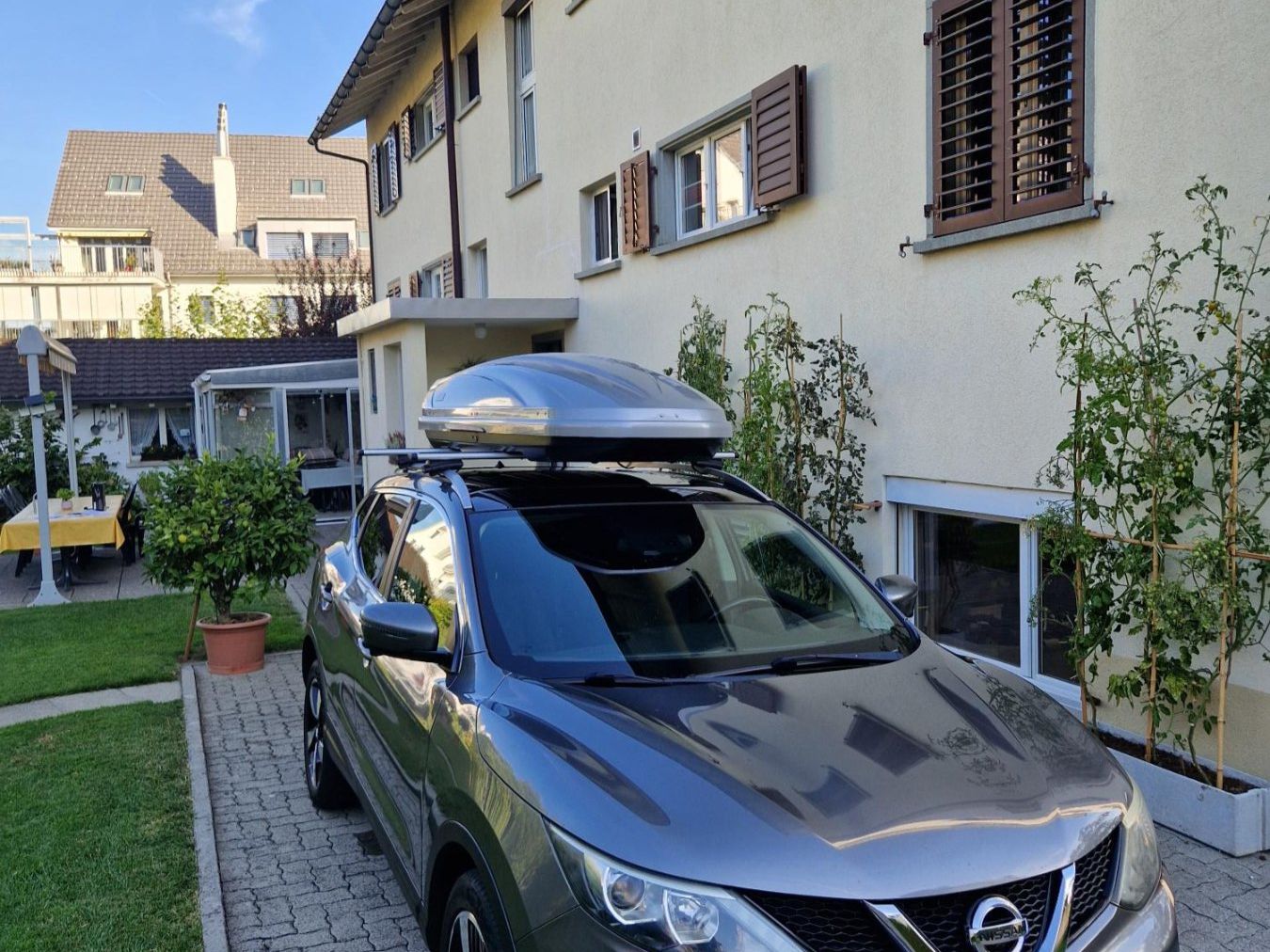 Thule Box da tetto: Dachbox Thule inkl Träger – Usato da Richterswil venduto da Sifon 5