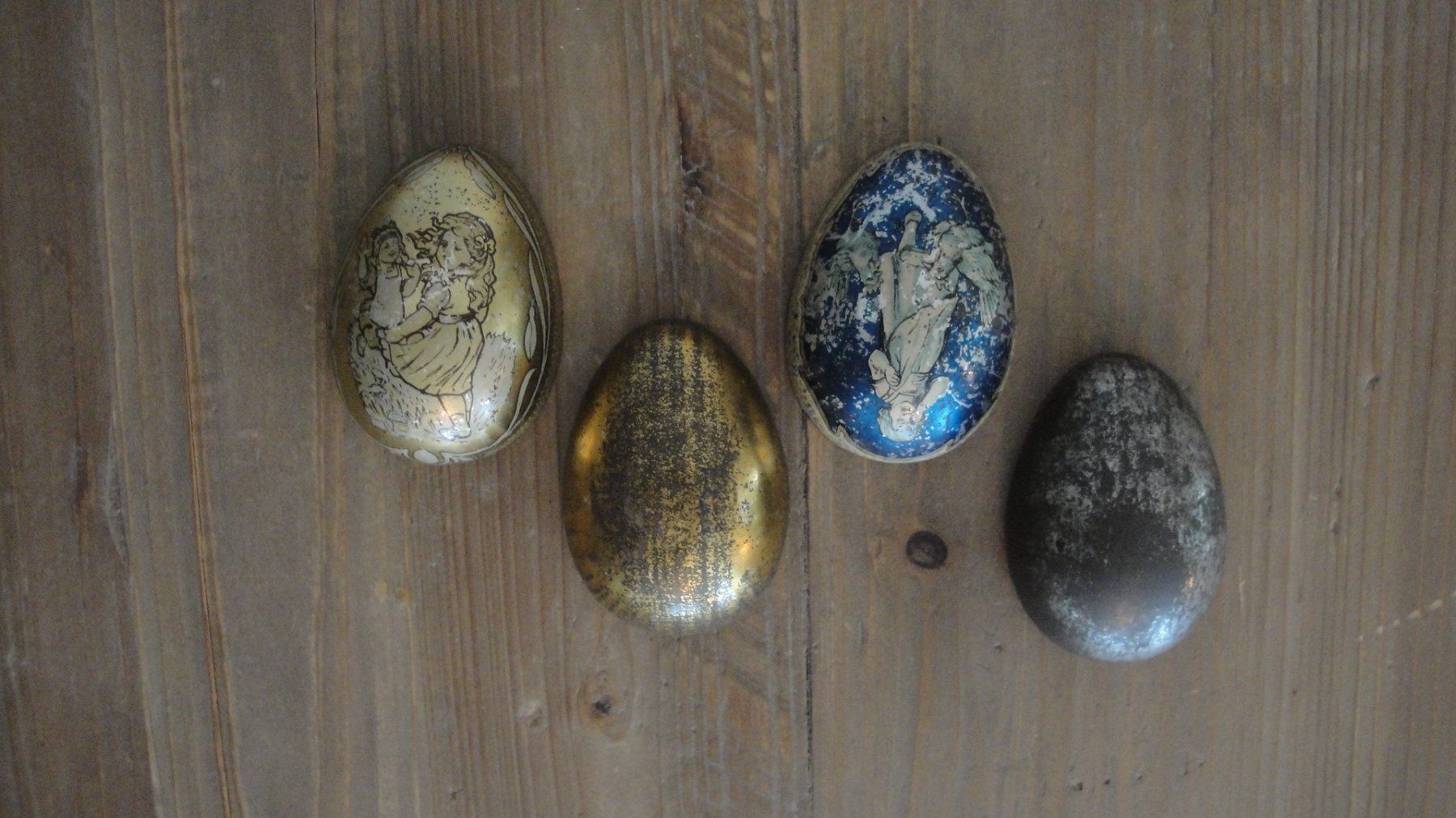 Tutte le decorazioni: 2 antike Blecheier Ostereier – Usato da Erlenbach ZH venduto da Sondeiwendiz 3
