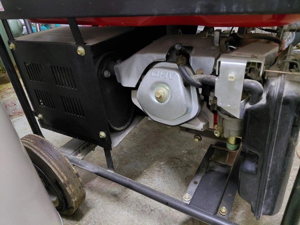 Stromgeneratoren: Stromerzeuger ARWin G5500-3EF Benzin DEFEKT – Defekt aus Schlieren von catrade 5