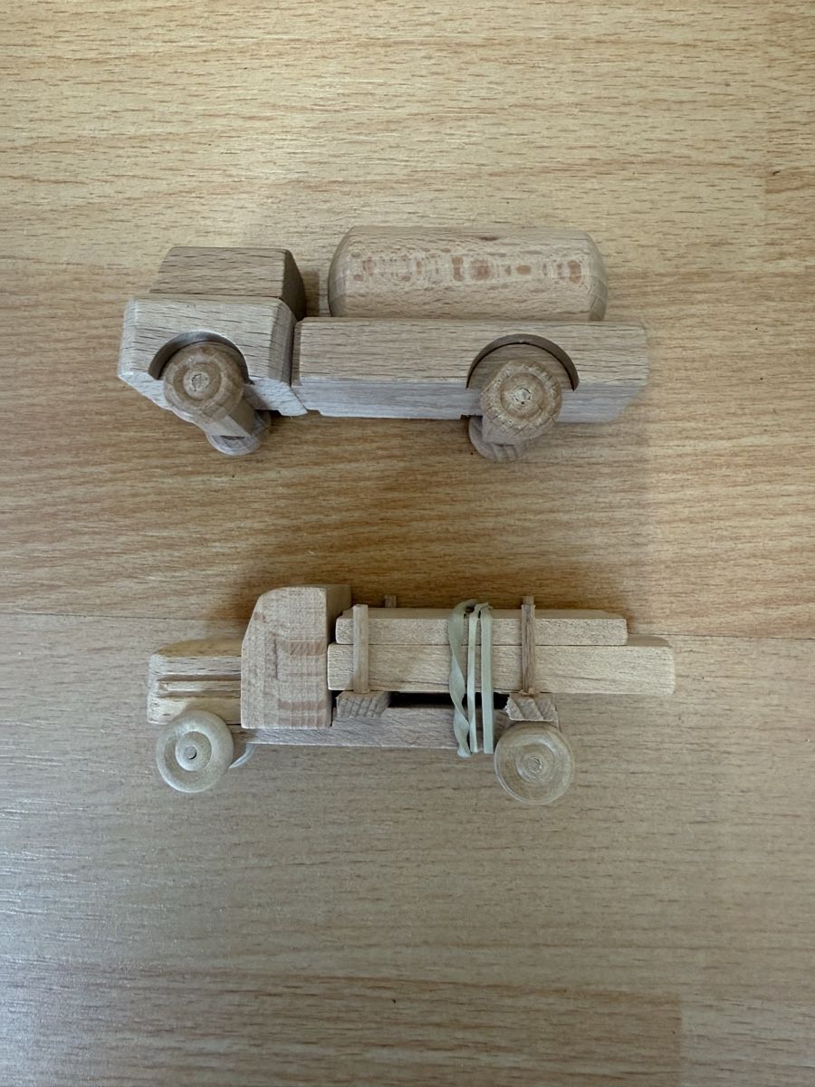 Jouets: Holz-Lastwagen – Neuf (Voir description) à Grenchen par Bastet007