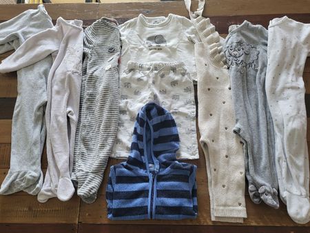 Lot d'habits/pyjama chauds bébé taille 74-80