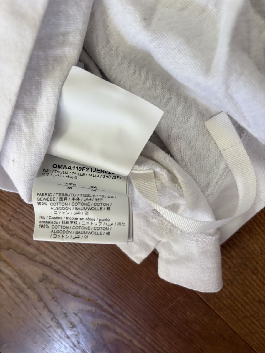 Off-White T-shirt: Off-White T-Shirt M – Usato da Celerina venduto da jor_vhy8 2