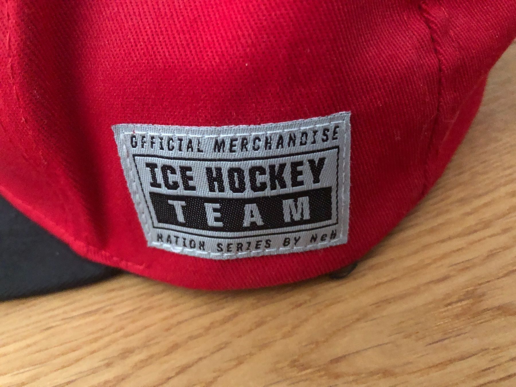 Copricapi, berretti & cappellini: Basecape Schweizer Eishockey Team – Usato da Vilters venduto da markus_85 1
