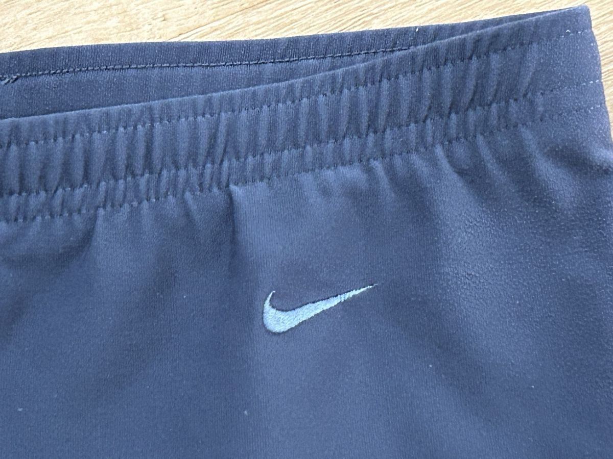 Nike Leggings: Nike Lauftights/Leggings Damen, Grösse  M, gepflegter Zustan – Gebraucht aus Wolhusen von eve_m6cg 1