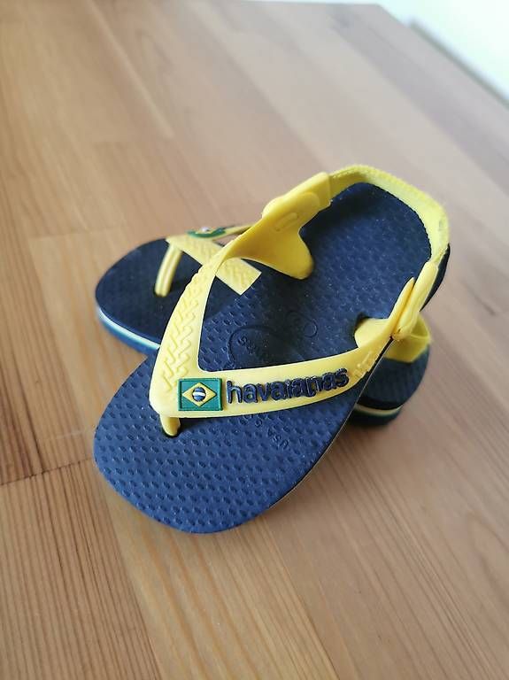Scarpe per ragazzi: Havaianas enfant EU 19  Sandales eau Fersenband Sandali shoe – Usato da Genève venduto da JavierVertiz 2