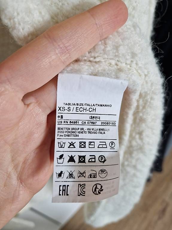 Cappotti: Flauschige Mantel Benetton – Usato da Nottwil venduto da eri_75kx 1