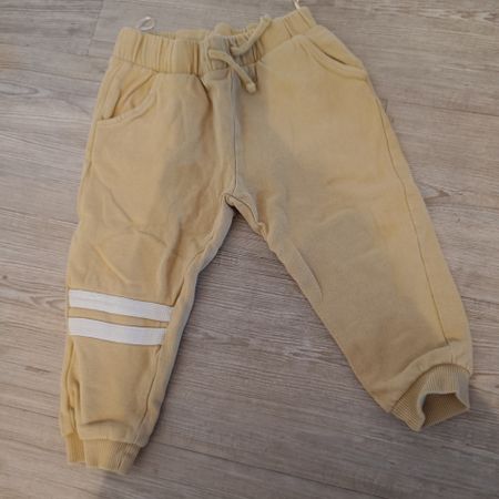 Hose Grösse 92