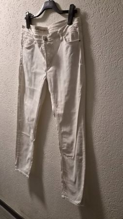 Modische Damen Light-Jeans von "Chicorée" weiss, Gr. 40